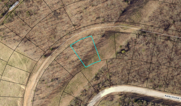 0.32-acre Close to a Lake in Ridgedale, MO!