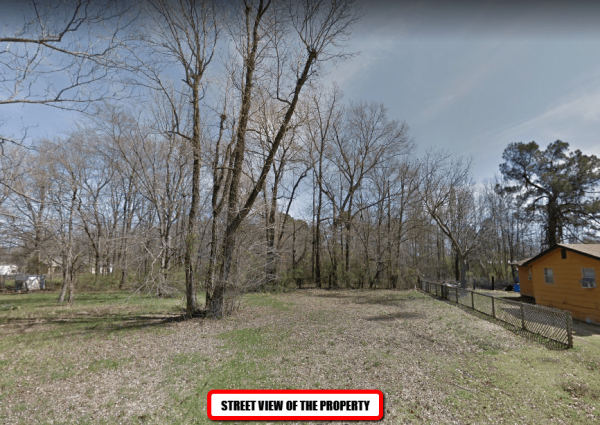 Settle on this 0.11-acre Lot Close to University of Arkansas!